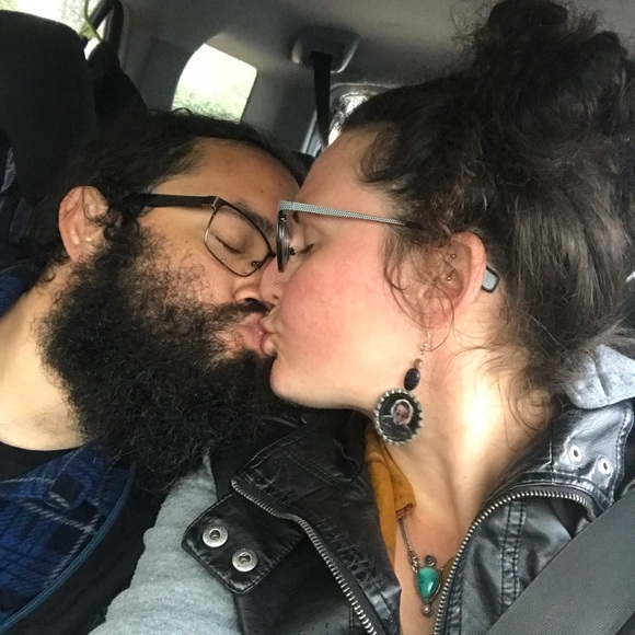 Meet your Posher, Sierra - Picture 7 of 8